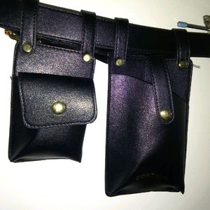 Women's belt with compartments